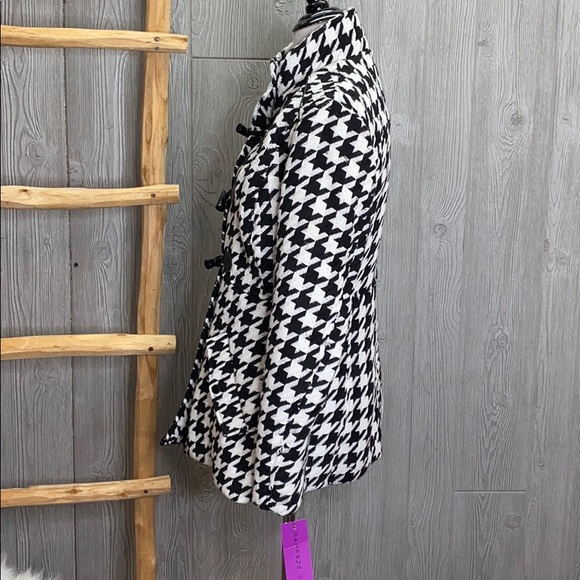 Rampage Maddy Toggle Pea Coat Houndstooth Med NWT - Picture 4 of 8